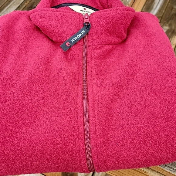 Woolrich Women's Lg Burgandy Fleece Vest - Picture 15 of 16
